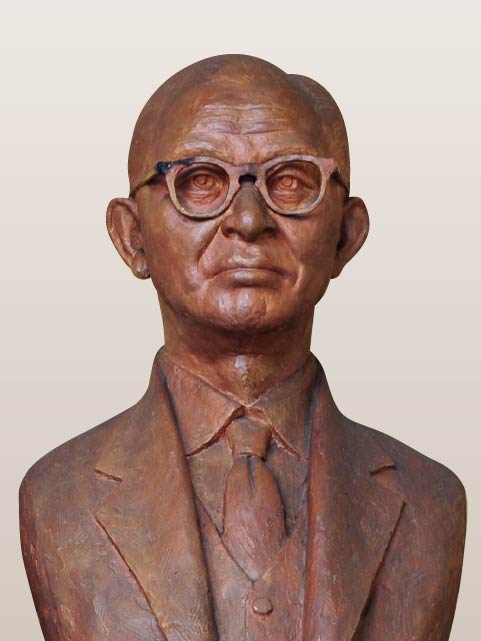 初代代表取締役社長　坂戸　猛