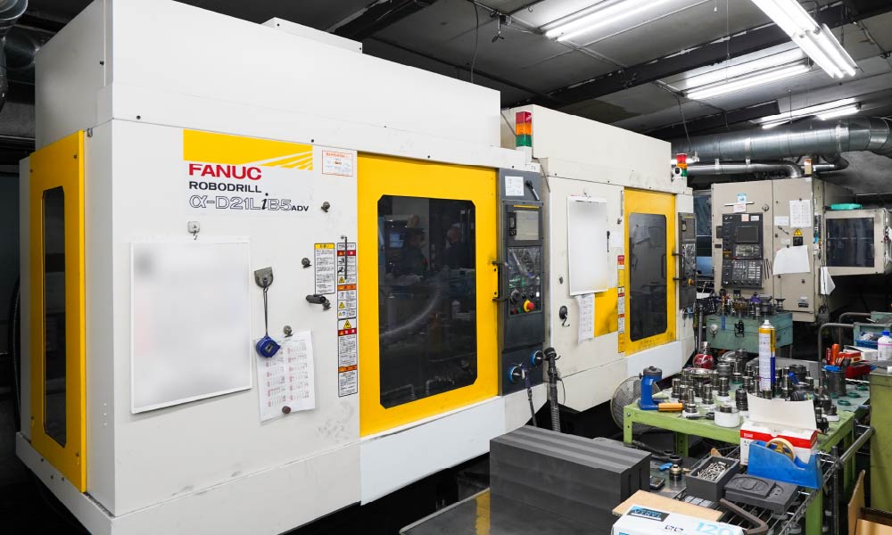 マシニングセンター室